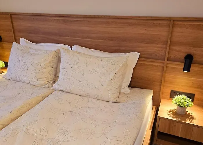 Villa Gorgeous Sunset Walkable To The Sea Poreč