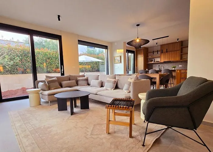 Villa Gorgeous Sunset Walkable To The Sea Poreč