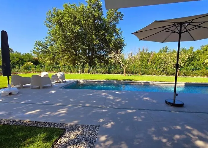 Gorgeous Sunset Walkable To The Sea * Poreč