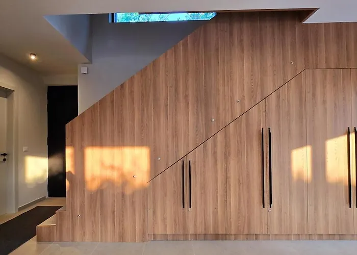 Villa Gorgeous Sunset Walkable To The Sea Poreč